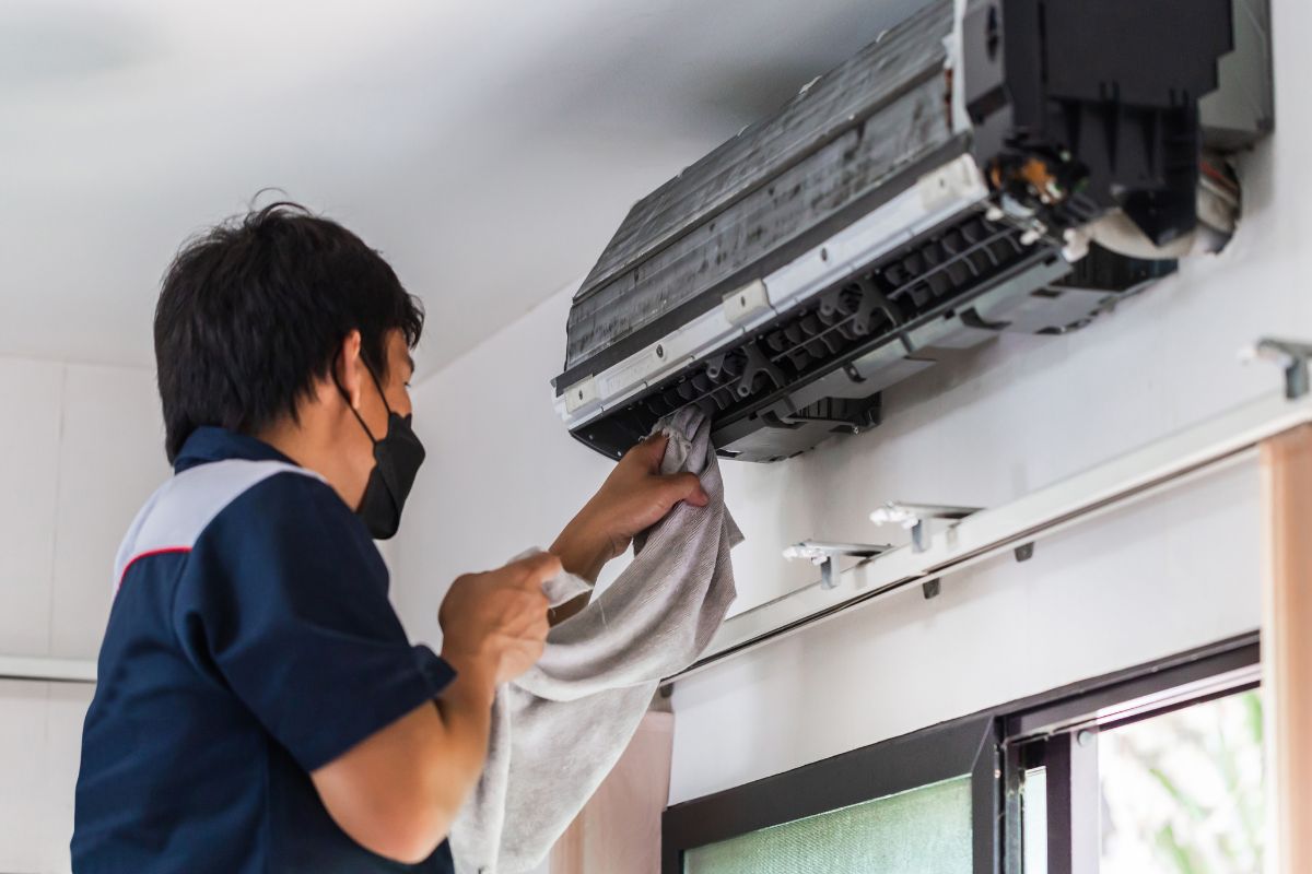 Air conditioner repair costs in Asia vs Europe